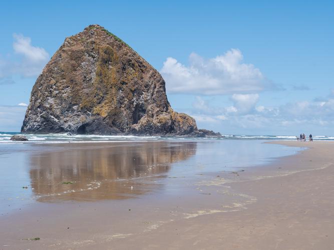 Вид на скалу Стог