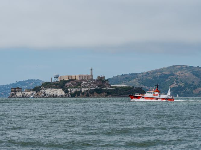 Вид на тюрьму Алькатрас